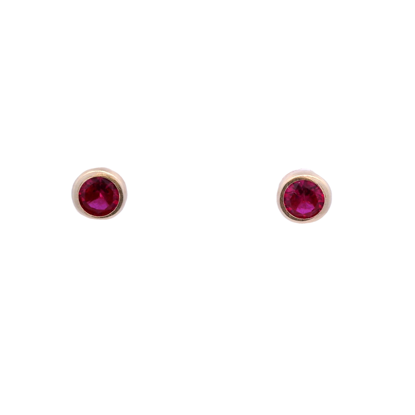 Front view of 4mm flat round stud with a gold base and a fuchsia pink zirconia.