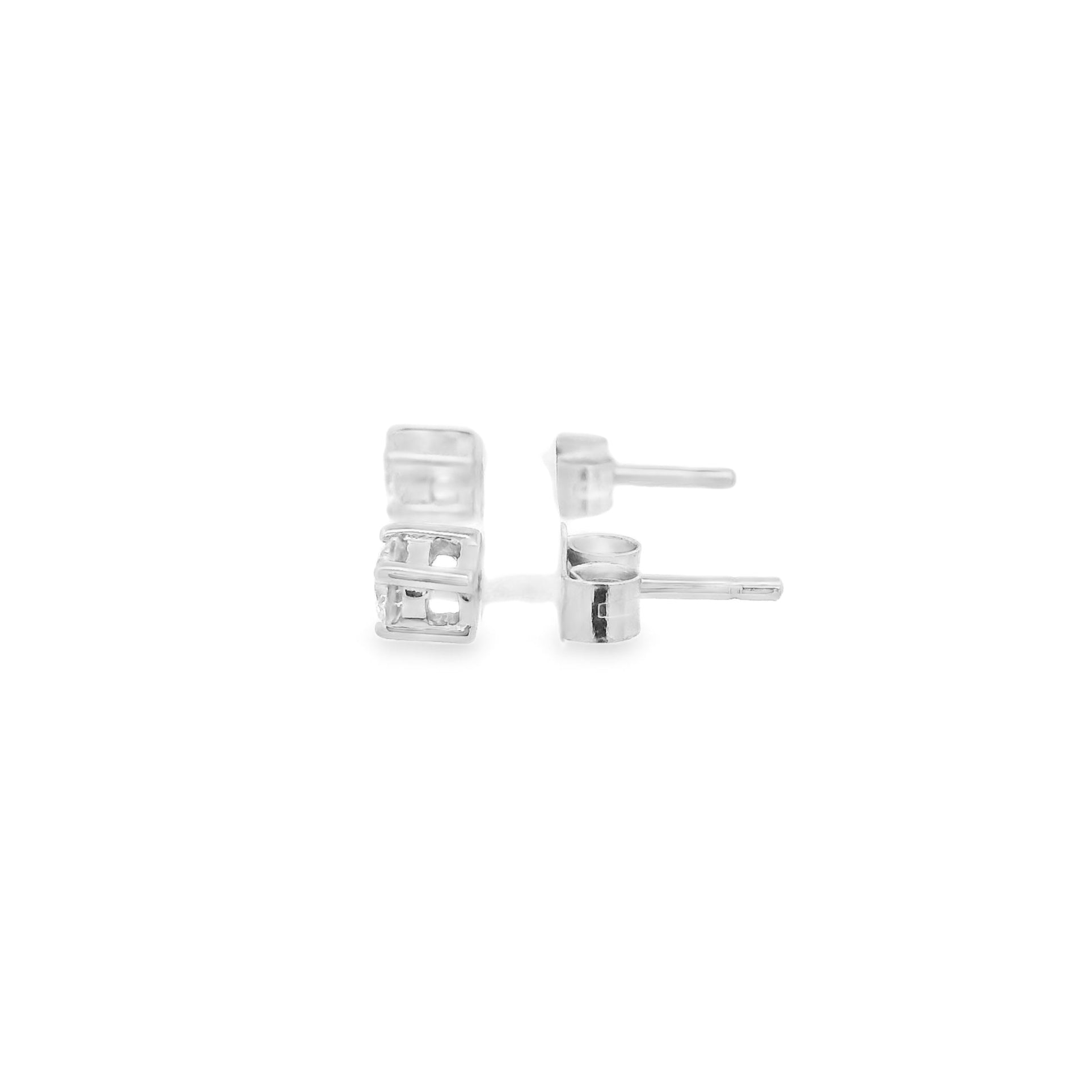 Side view of 3mm sterling silver round zirconia stud